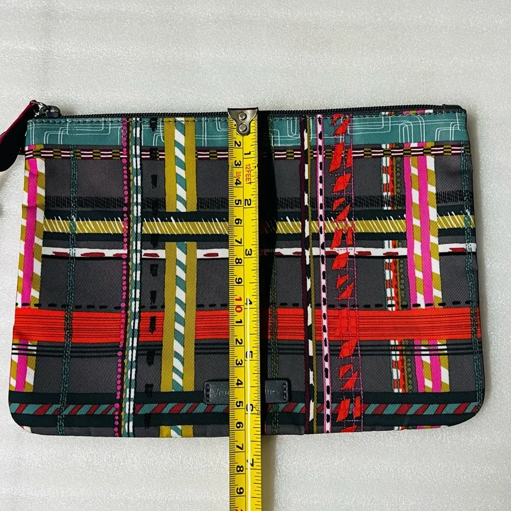 Vera Bradley Midtown City Plaid Nylon Wristlet Pouch Clutch - Makeup Bag